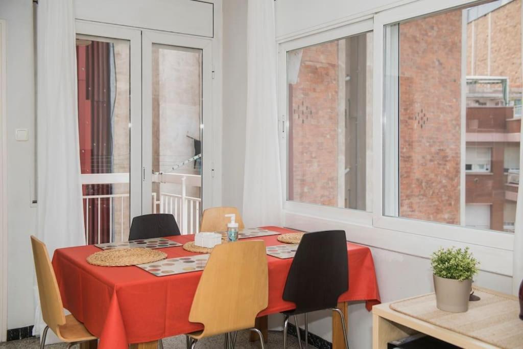 Sunny And Quiet Sagrada Familia Apartment บาร์เซโลนา ภายนอก รูปภาพ