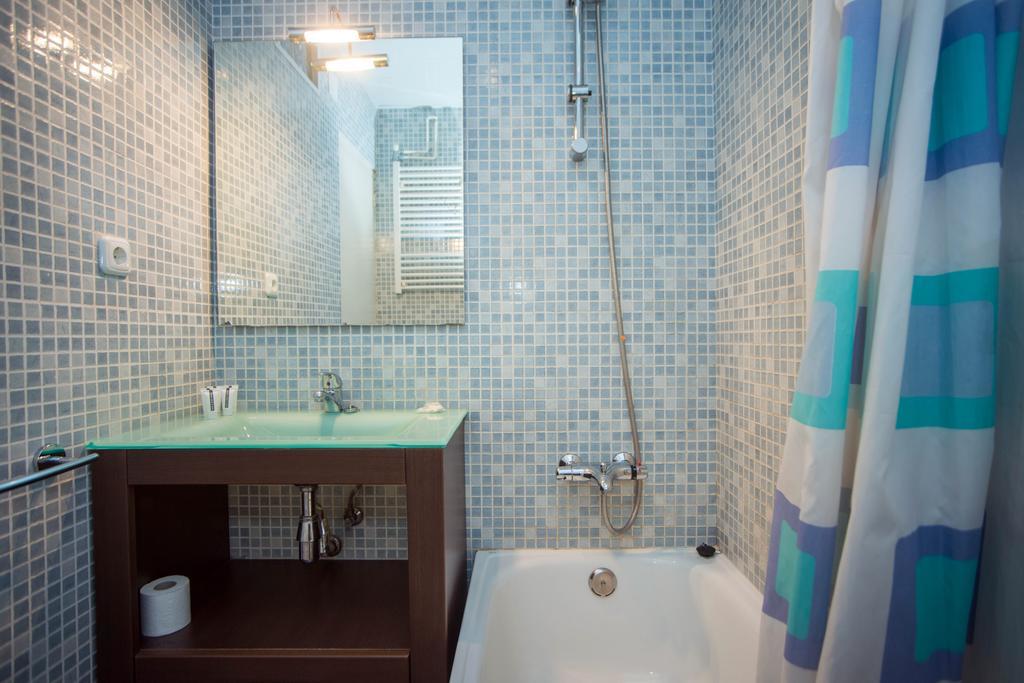 Sunny And Quiet Sagrada Familia Apartment บาร์เซโลนา ห้อง รูปภาพ